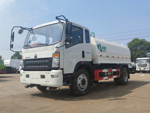Howo 4x2 5 metro cúbico camión de manta