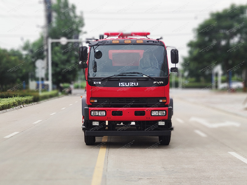 Aspirador de incendios de Isuzu FVR