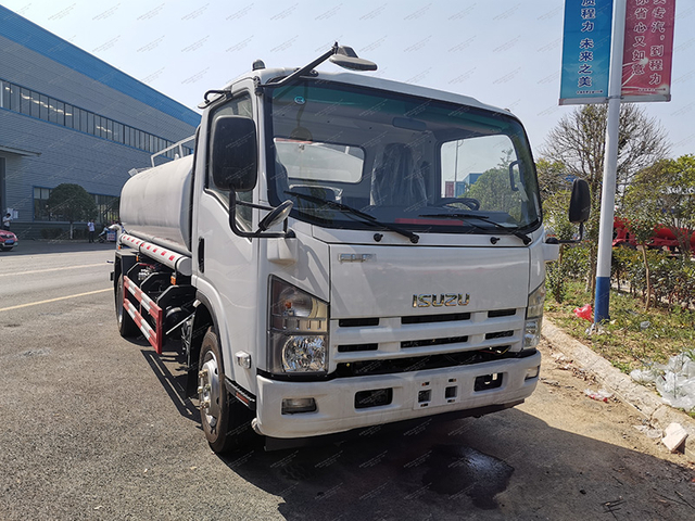 Aspersor isuzu 700p