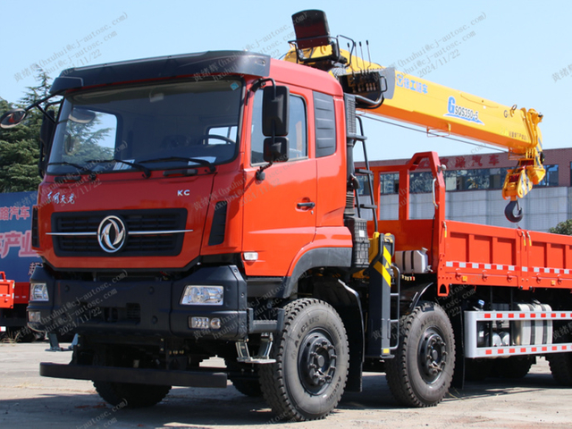 8x4- Tianlong 360 caballos de fuerza